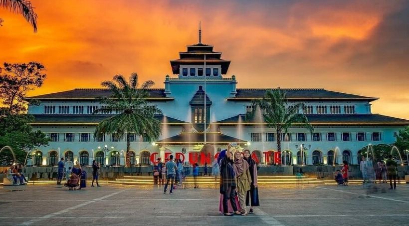 Bandung: Kota Kembang yang Selalu Bikin Kangen, Surga Wisata dan Traveling Penuh Pesona